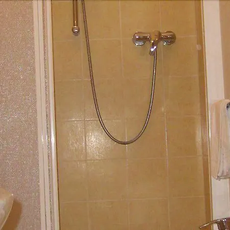 特里雅斯特酒店