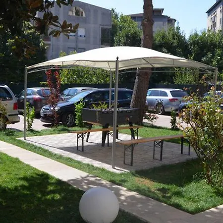 特里雅斯特酒店 酒店