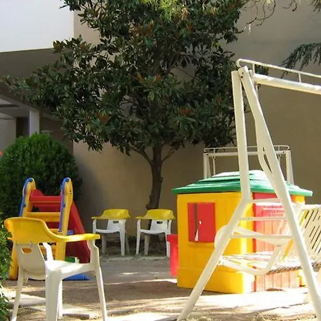 特里雅斯特酒店 酒店