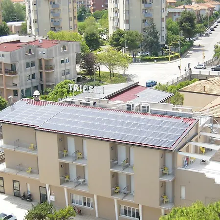 特里雅斯特酒店