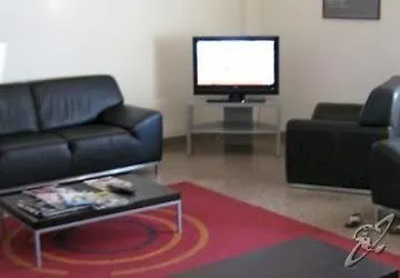 特里雅斯特酒店 酒店