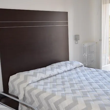 Trieste 3* 세니갈리아